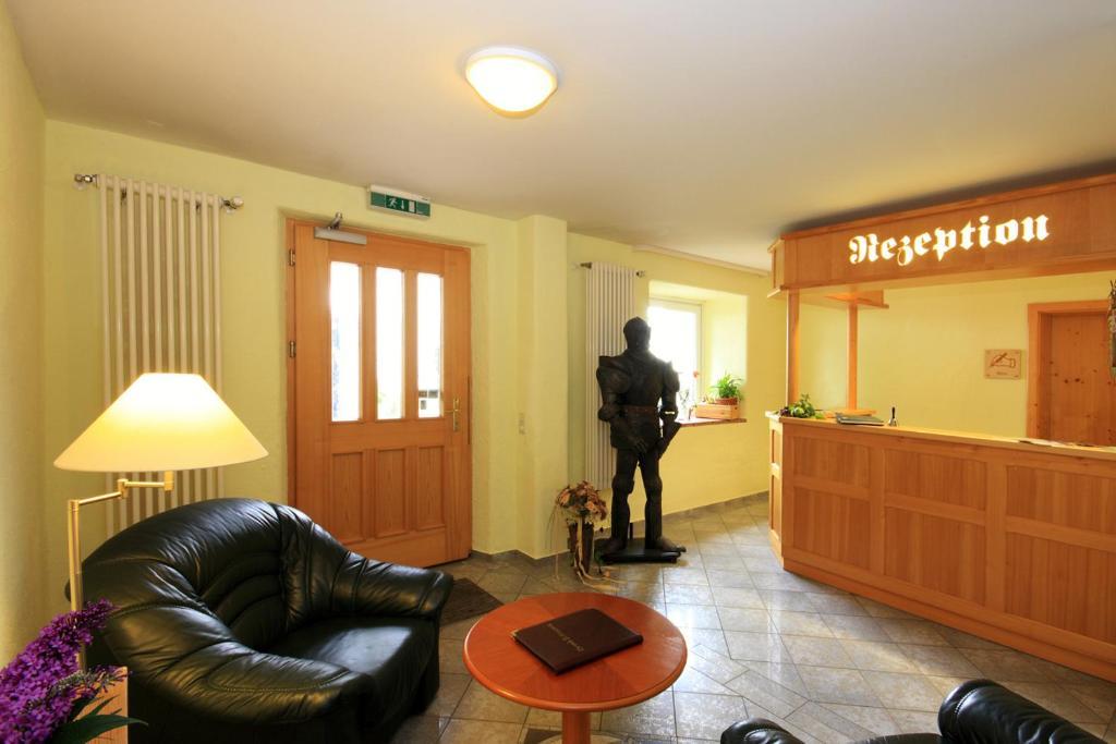 Hotel Trasen Waldkraiburg Exteriör bild